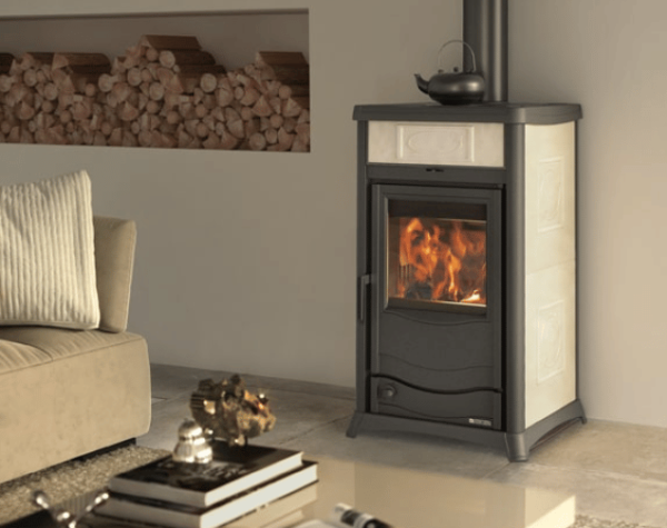 Poêle à Bois Termorossella Plus Evo de La Nordica salon