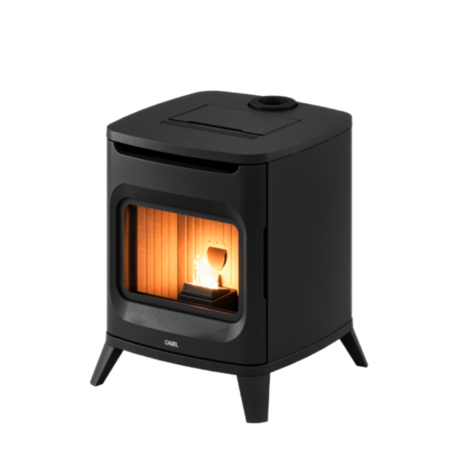 poêle à granulés Hublot 6 UP twin sur fond blanc