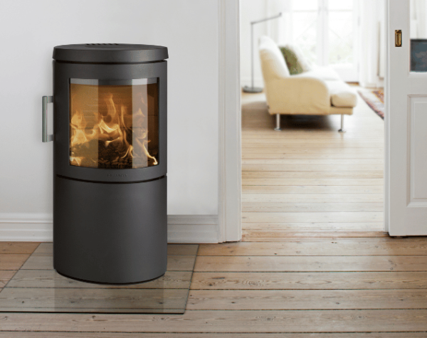 Poele bois 3120C Hwam dans couloir