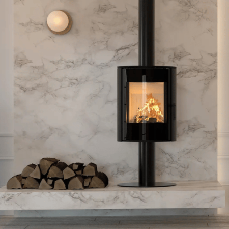 poele bois ellisse SF sur sol marbre