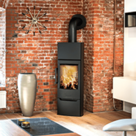 poele miro 6 noir dans salon